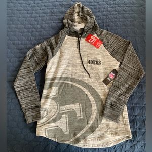 Men’s SF 49ers hooded shirt size S